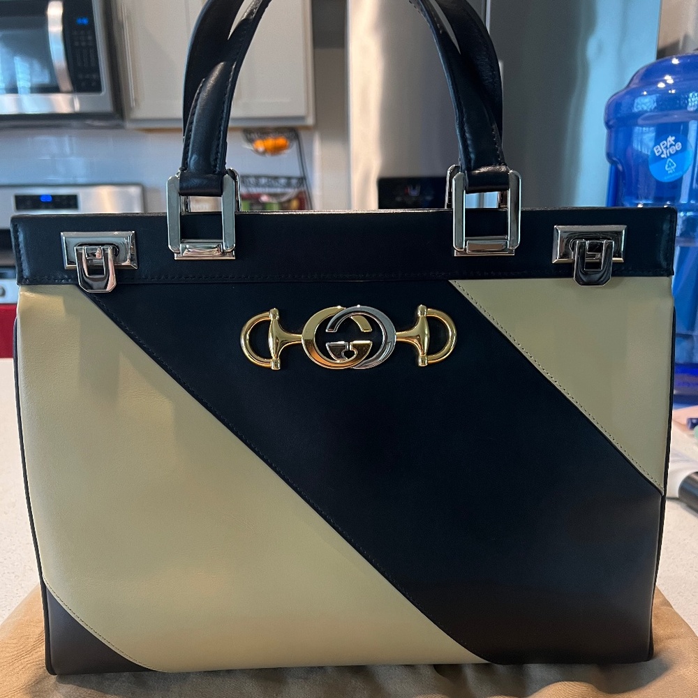 Gucci Zumi Top handle 2 way leather bag with original gucci long leather strap